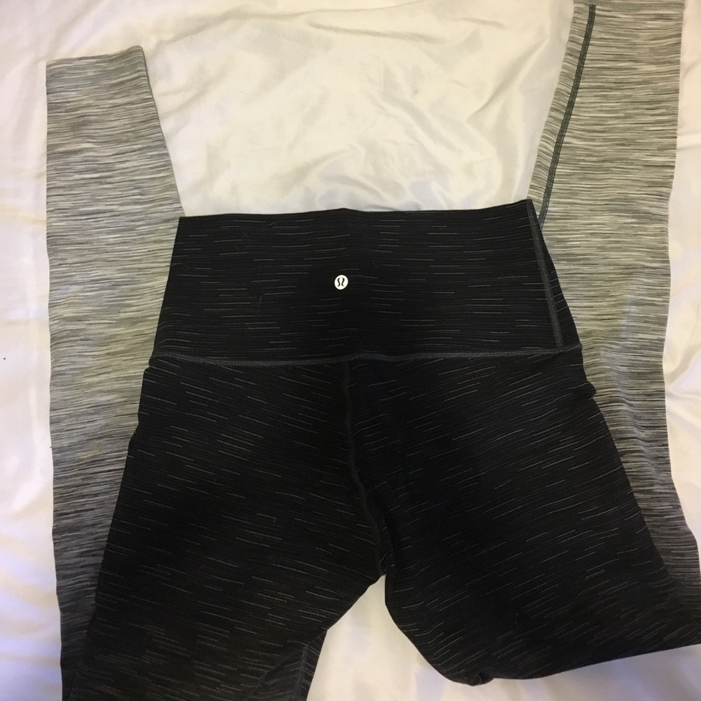 Lululemon Wunder Unders size 12